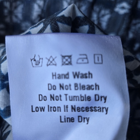 Kourt (NWT) Blue and Black Patterned Dress. Size M - Picture 6 of 10